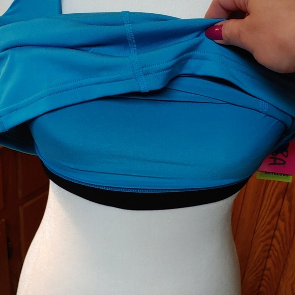 Zumba 🆕 Vintage Break Beat Built In Bra Tank Top M - Picture 11 of 14